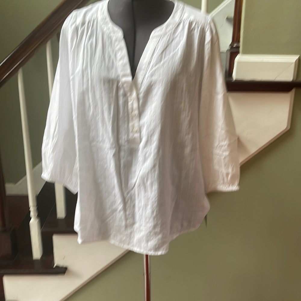 Nice white top